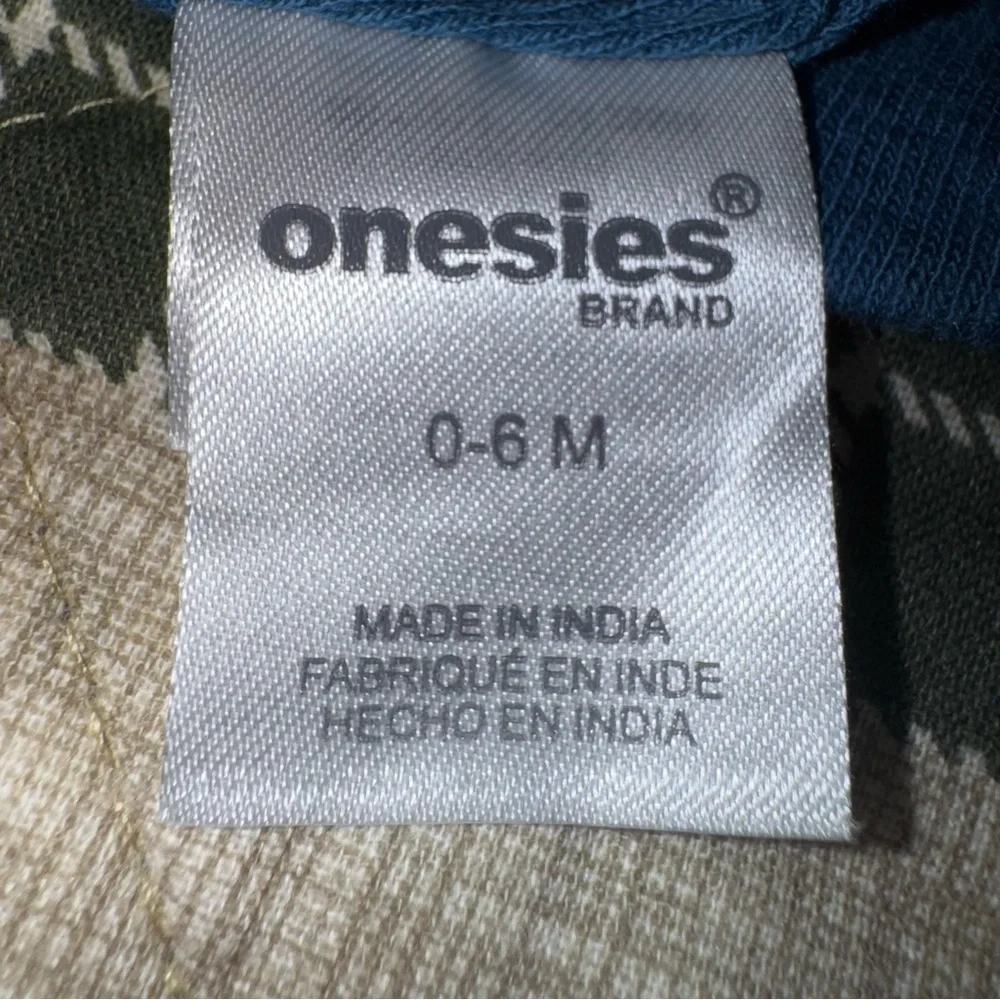 Baby Hat Bundle 0–6M Onesies & Just Born Cotton Beanies Neutral & Blue Lot 4